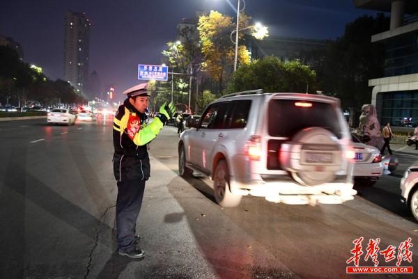 常德公安交警四大队：“铁骑”全天勤务机制 筑牢校园安全屏障3.jpg